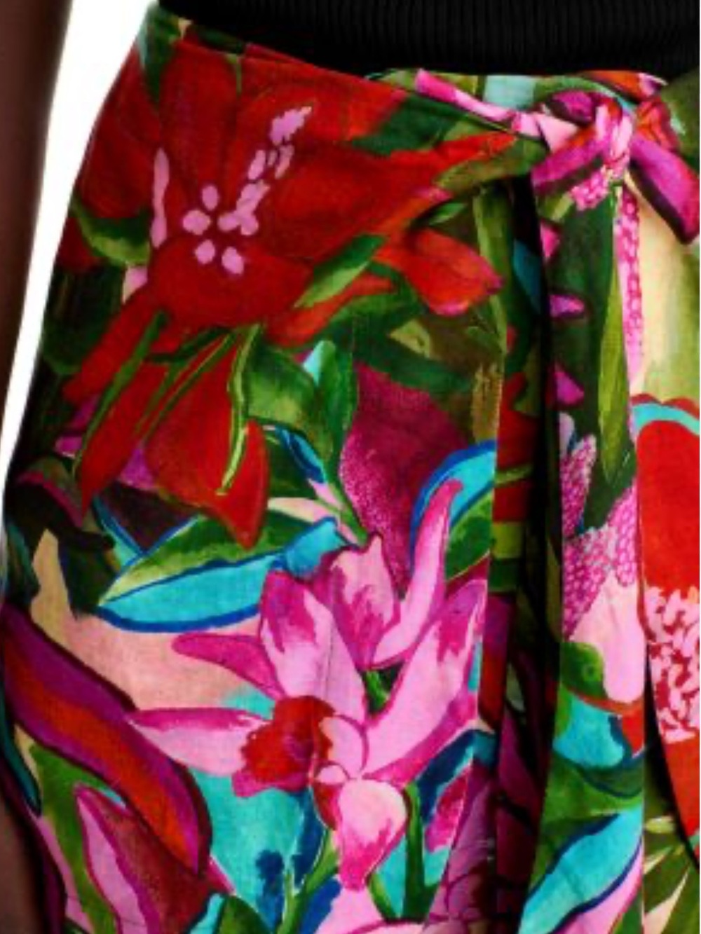 FARM Rio Vibrant Multicolor Botanical Print - Picture 10 of 10